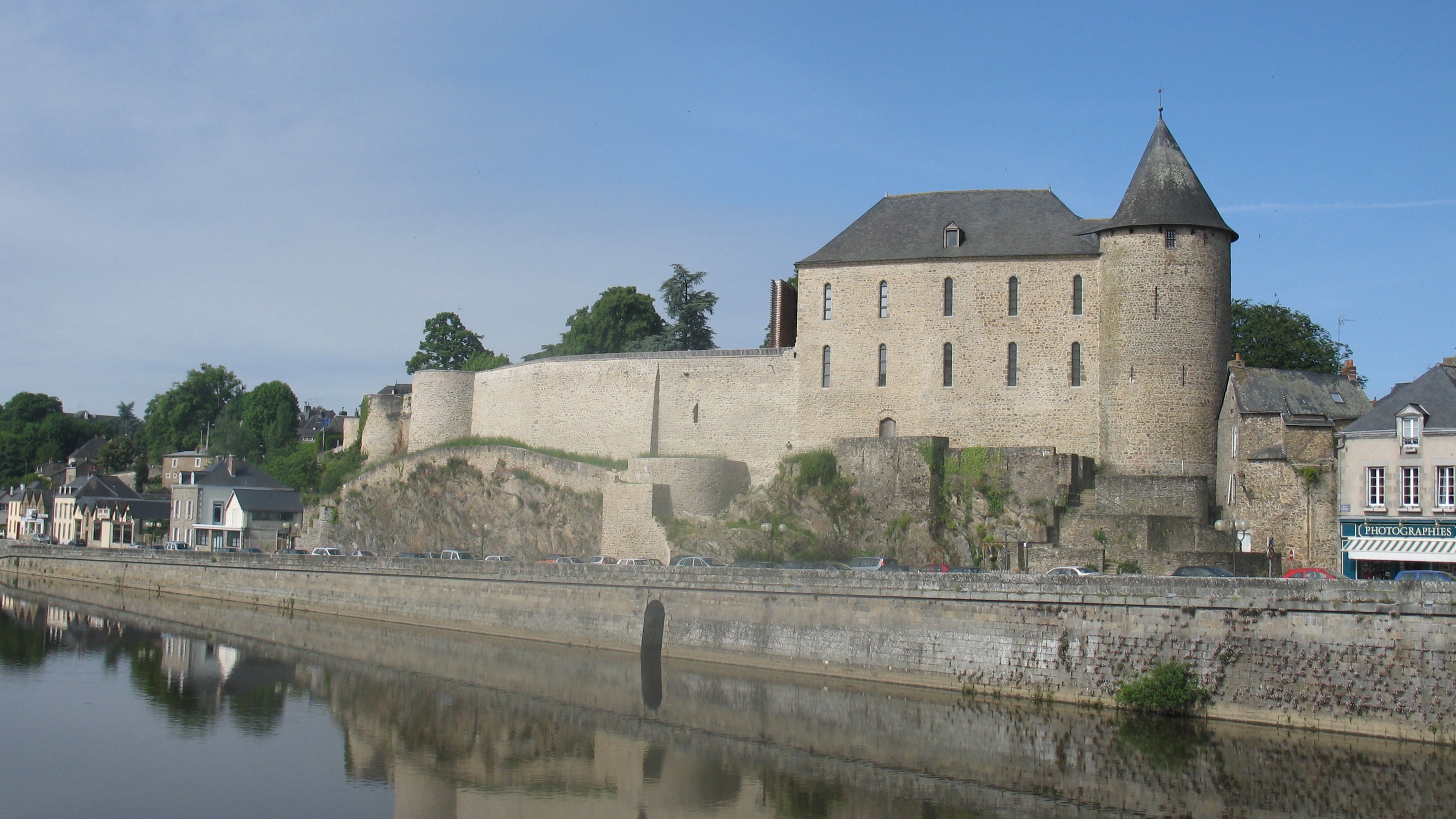 Le château de Mayenne